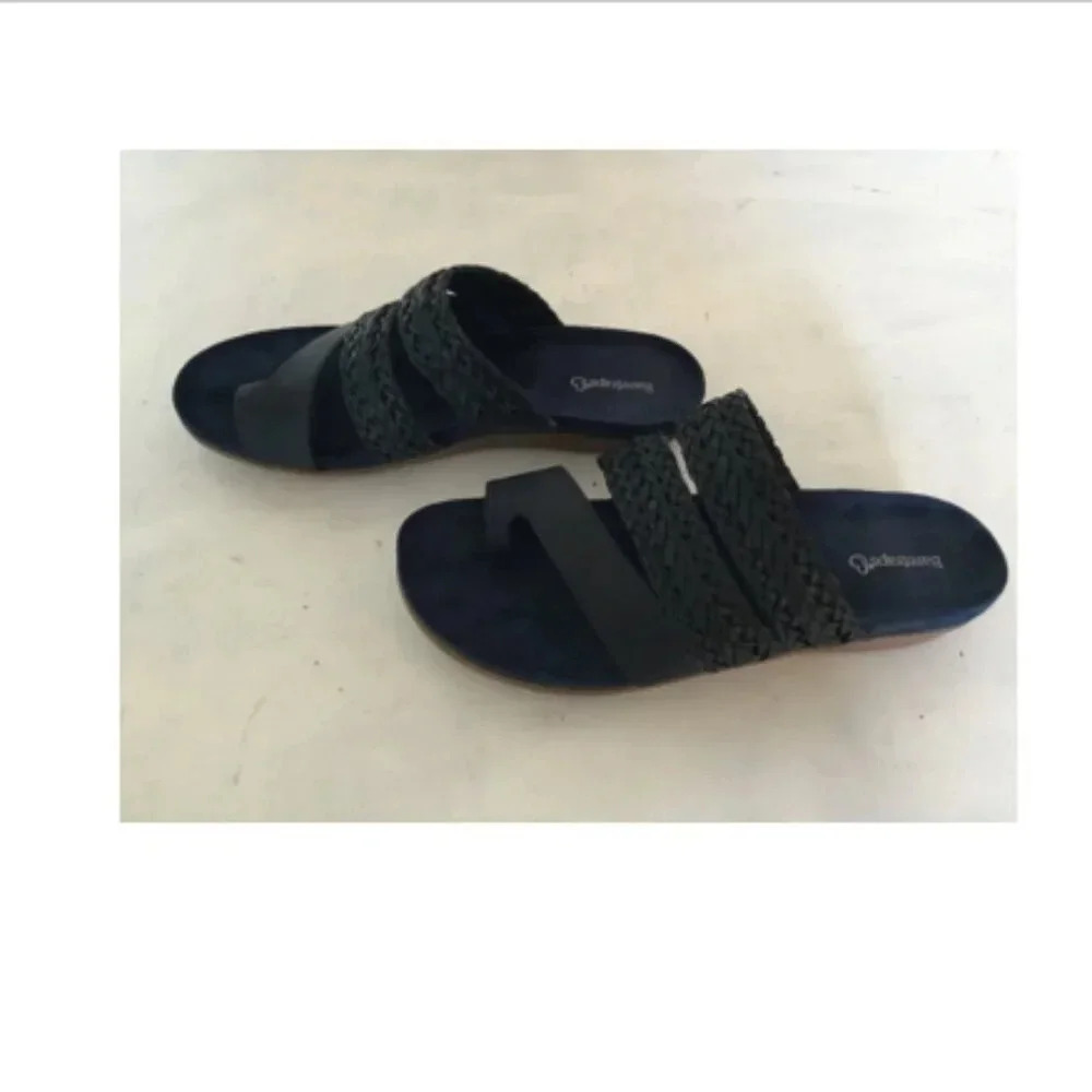 Baretraps JONELLE Women's Sandals Navy Sandals & Flip Flops Slip On SZ 9.5 M - Picture 3 of 9
